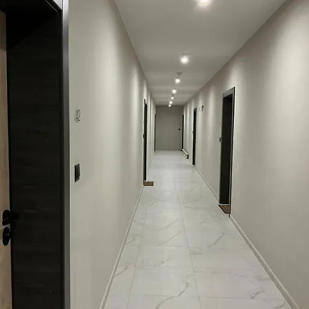 Apartment Platinumhomes42 *